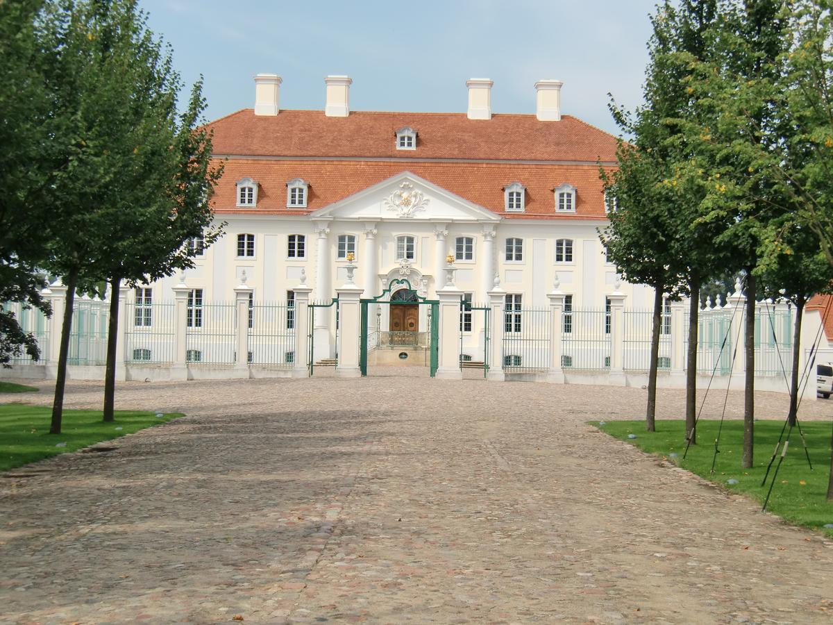 Hotel Zum Birkenhof Stechlin Екстер'єр фото